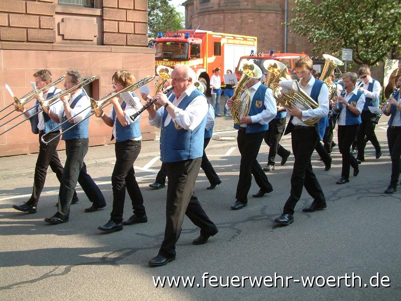 2011-04-30 Maibaumaufstellung (4).JPG